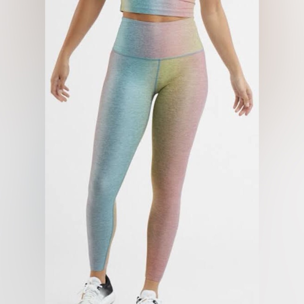 Beyond Yoga rainbow sunset prismatic leggings - size L
